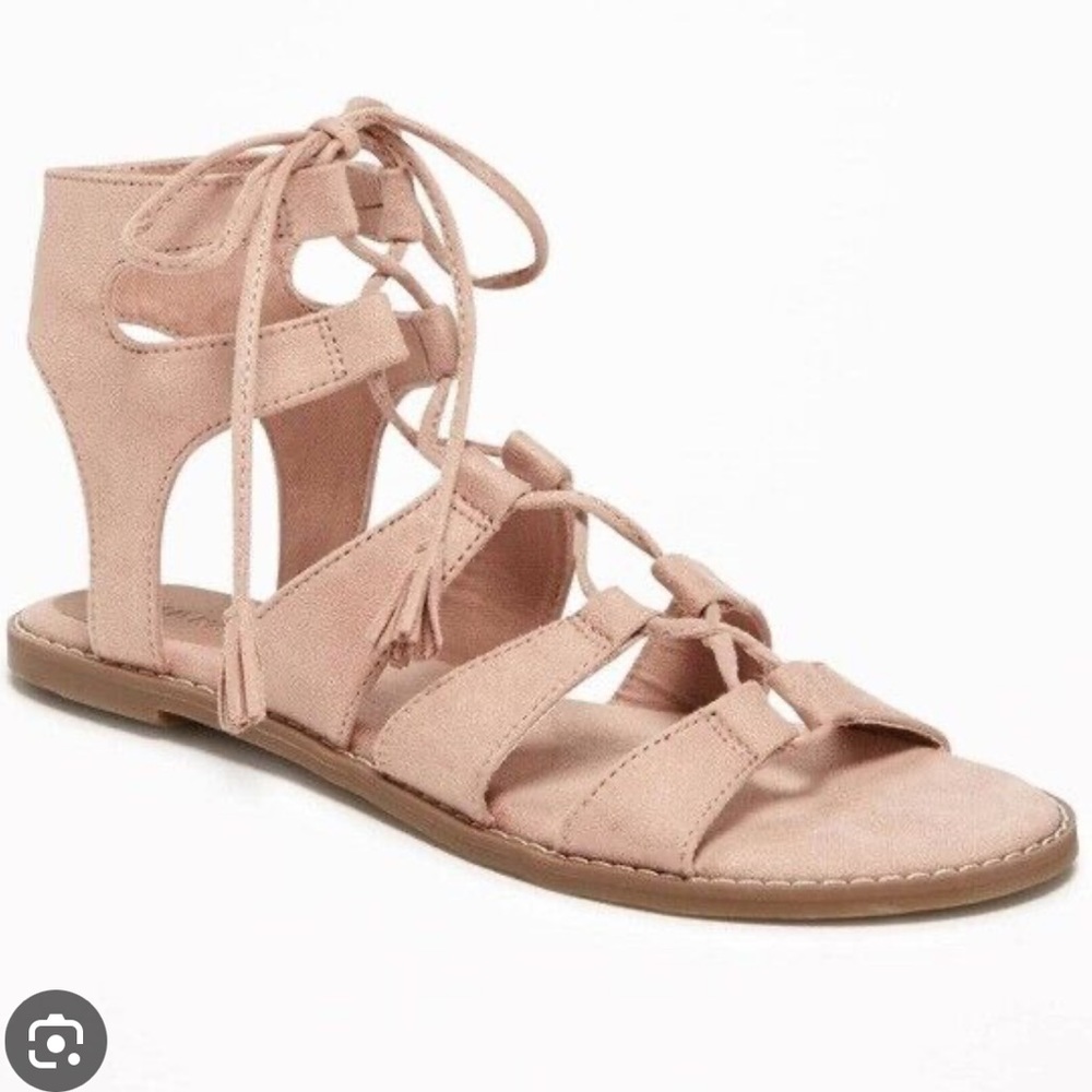 (NWOT) Old Navy Taupe Lace Up Gladiators